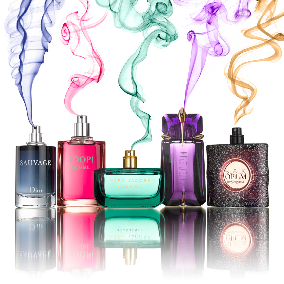 date night fragrance -perfume-bottle-with-coloured-smoke